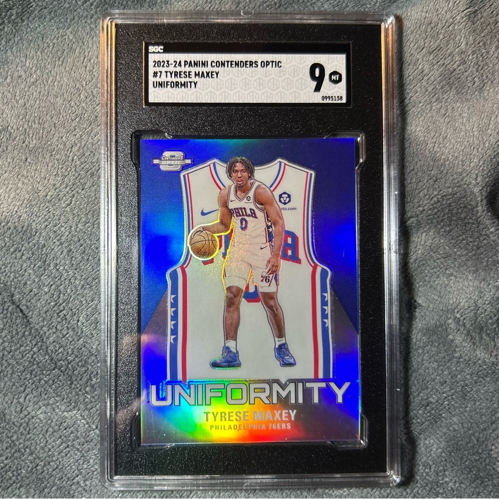 2023-24 PANINI CONTENDERS OPTIC #7 TYRESE MAXEY UNIFORMITY. (SGC 9 MT)